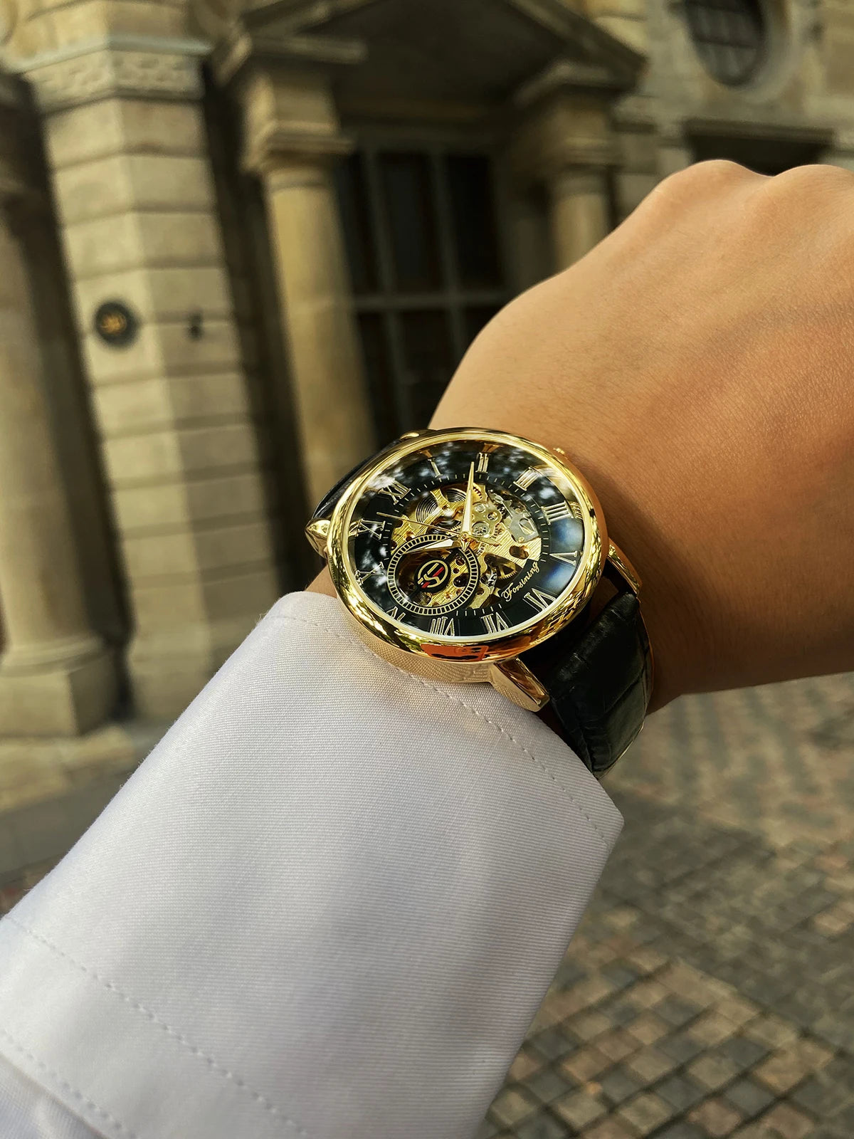 FORSINING Herren-Skelettuhr mit Lederarmband und Handaufzug