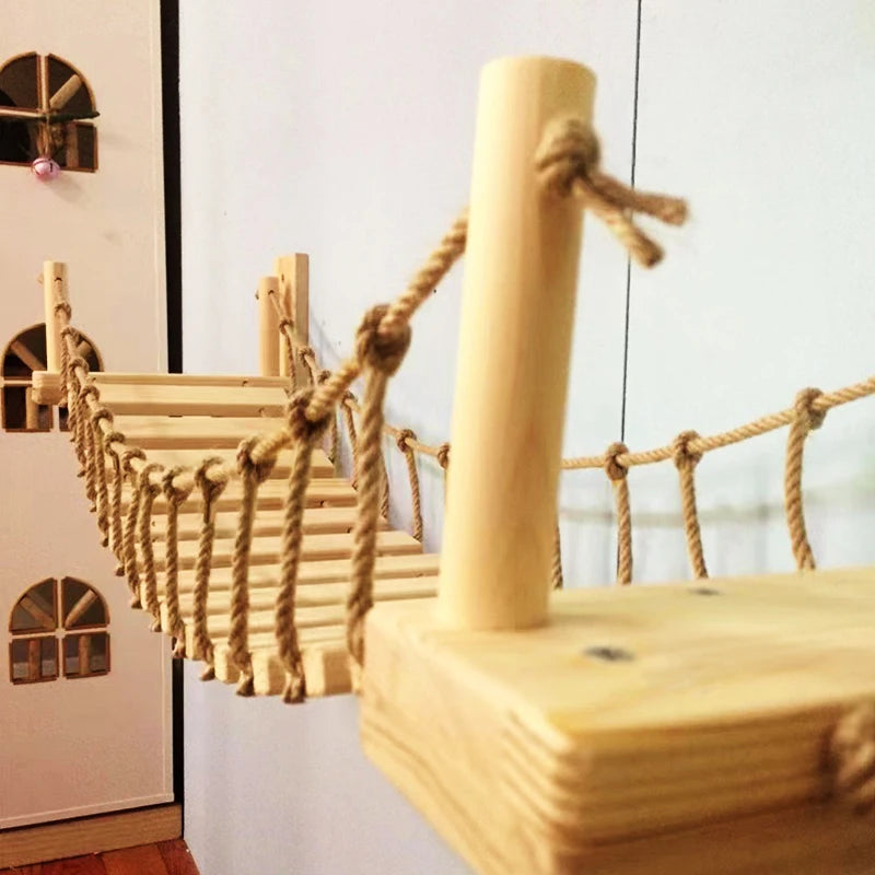 Katzen-Kletterbrücke aus Holz zur Wandmontage