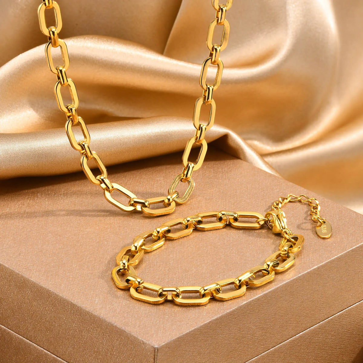 Edelstahl Gliederkette goldfarben – Damen | Minimalistisch & Trendy, Ansicht 4